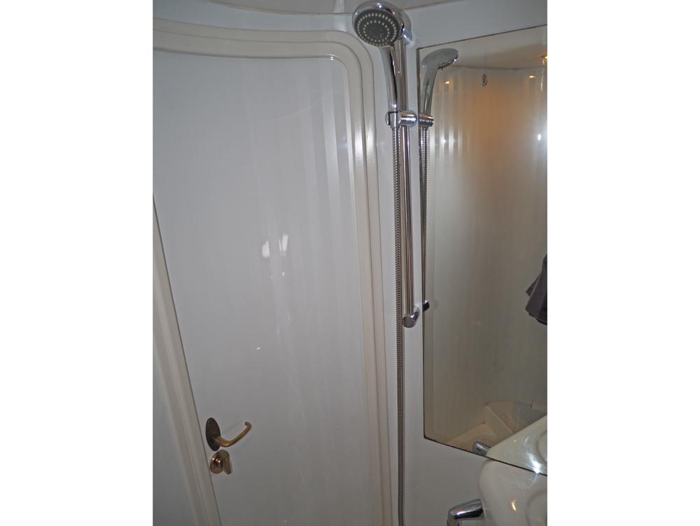 Fore ship, Accommodation